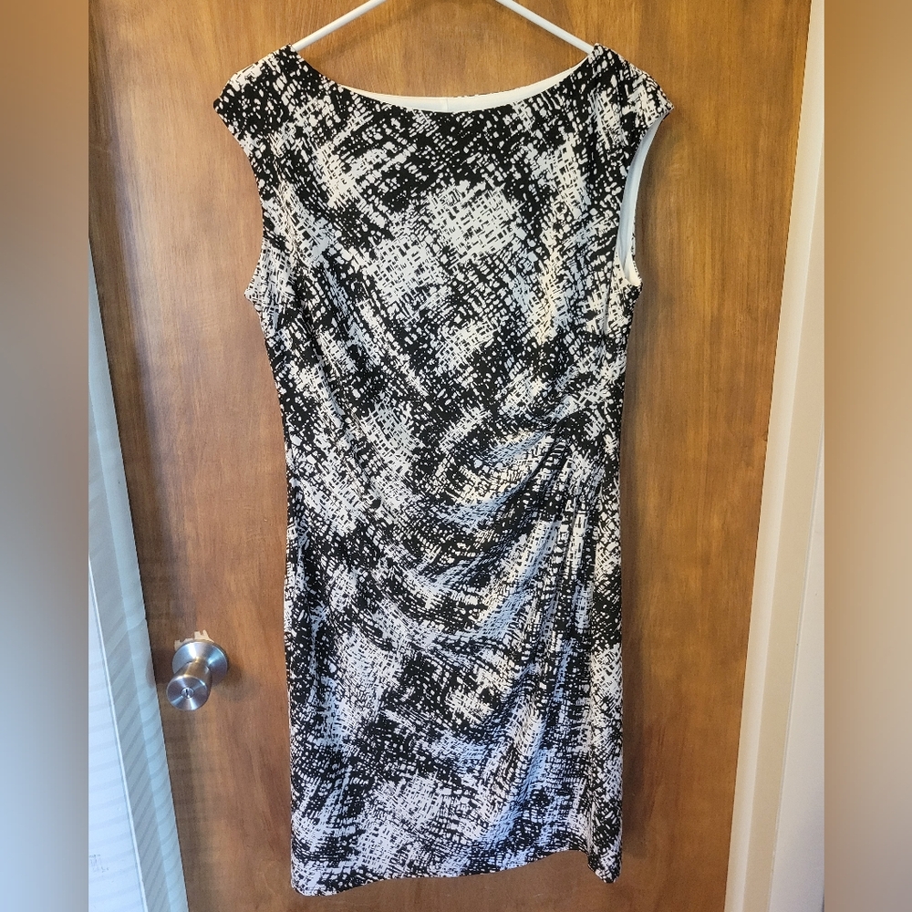 Chaps Monochrome Patterned Midi Dress